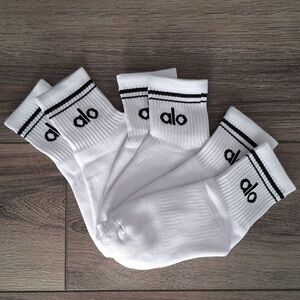 Alo Throwback socks 3 pairs brand new